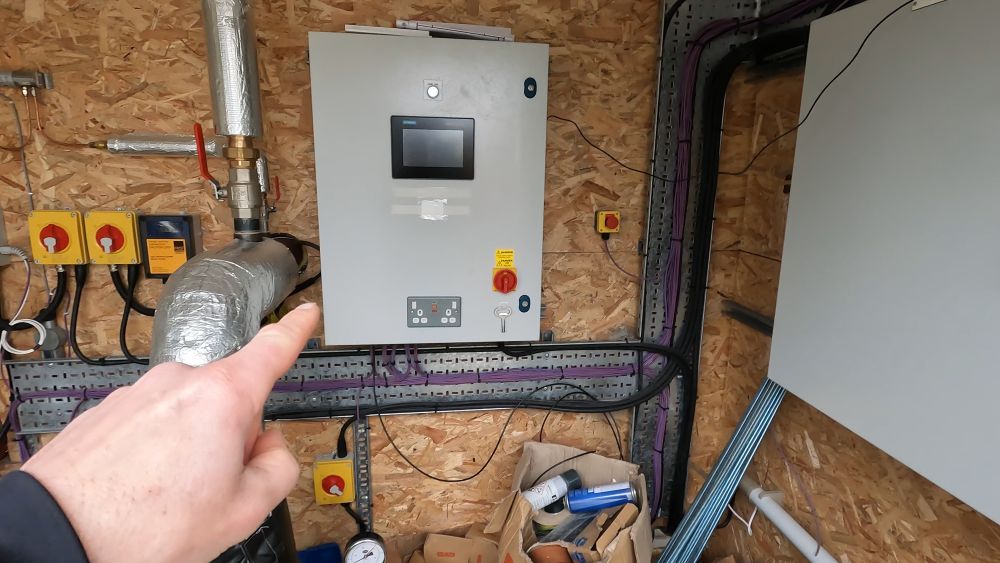 Hybrid heat pump